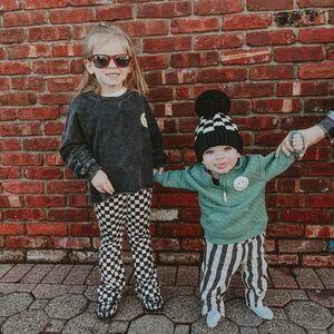 Aziel & Luca Checkered Infant Black & White Beanie Hat Pom Pom Size 0-2 Years